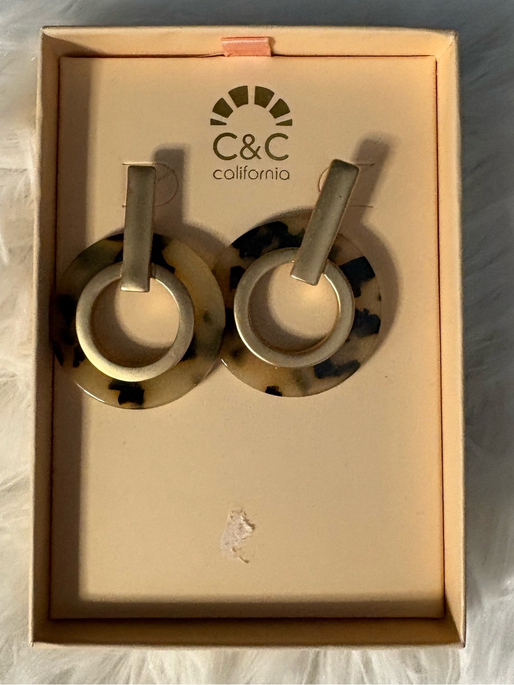 C&C California faux tortoise dangle post earrings NWT